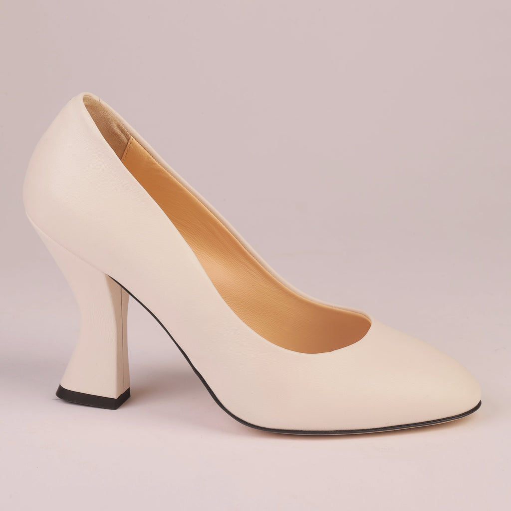 Ivory Grace ivory nappa leather pump — Viva Sole, handmade in Italy — view 9
