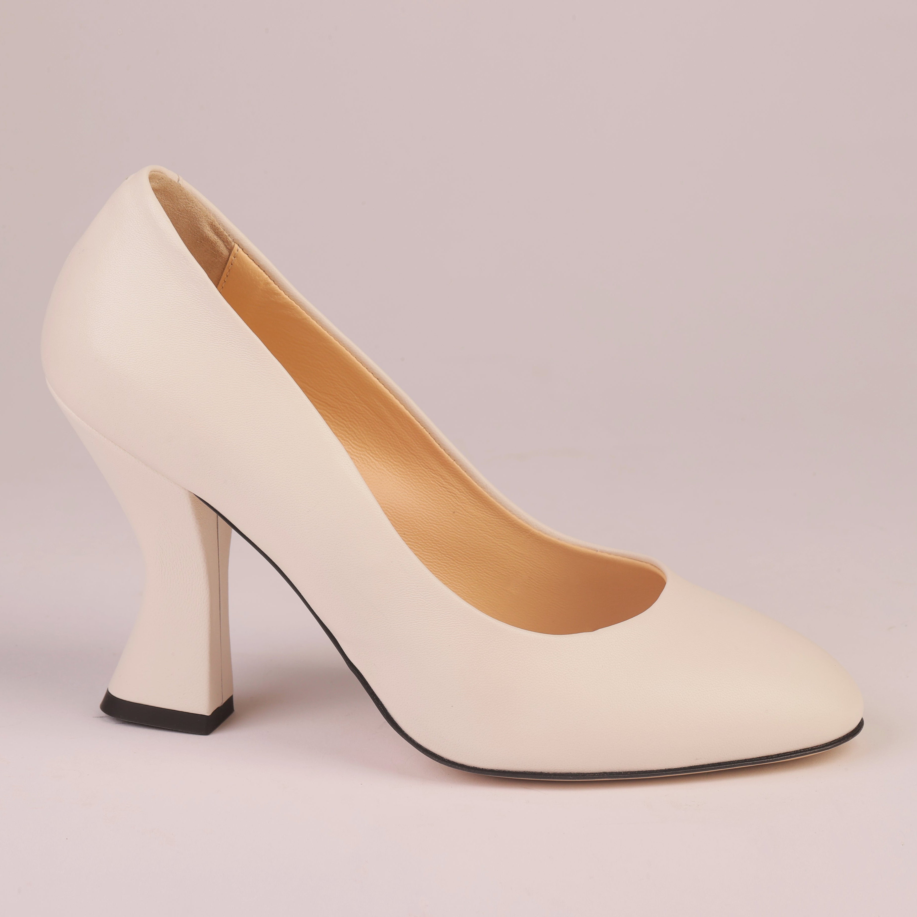 Ivory Grace ivory nappa leather pump — Viva Sole, handmade in Italy — view 9