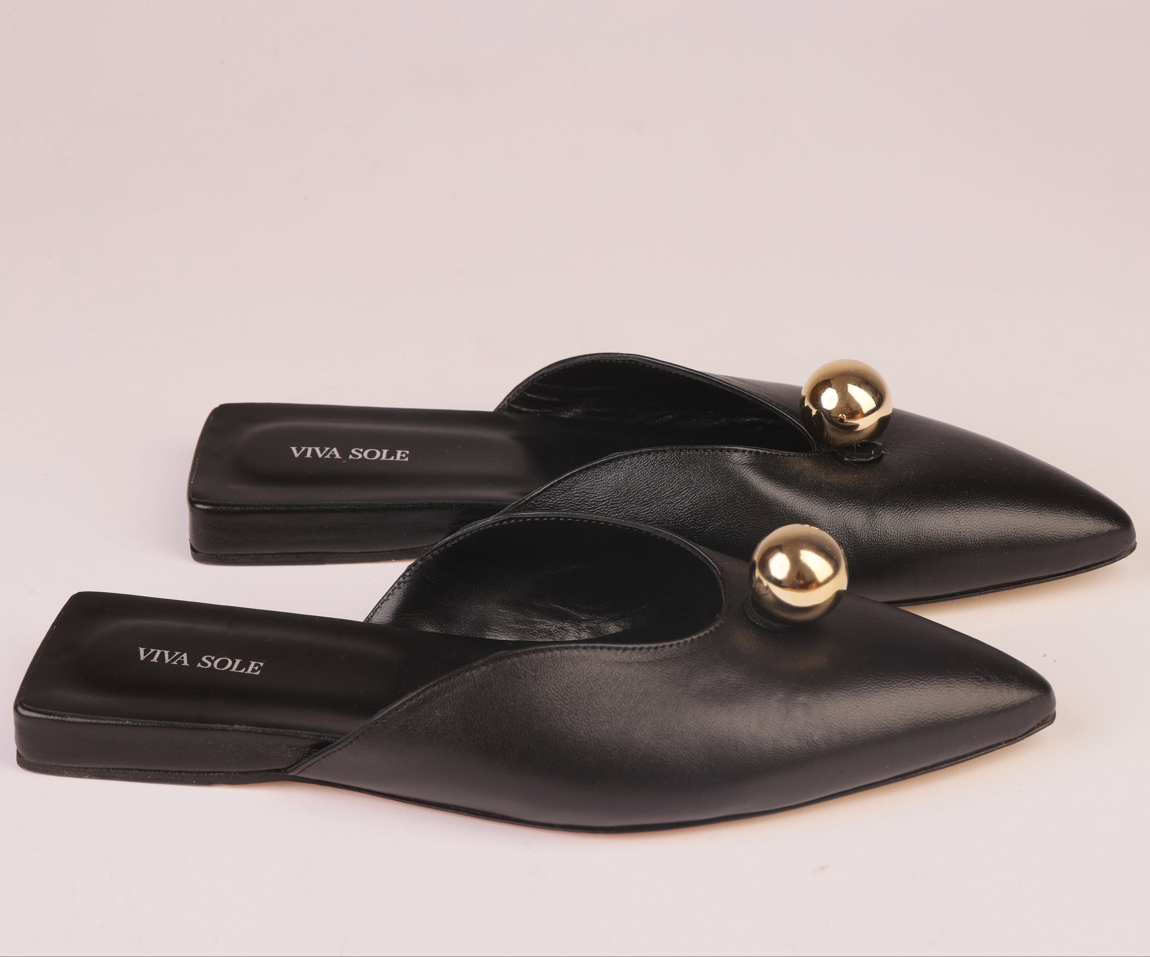 Aurora Slide black nappa leather mule with sculptural sphere — Viva Sole, handmade in Italy — view 4